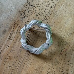 Vintage Signed Coro Silver Tone Wreath Pin/Brooch